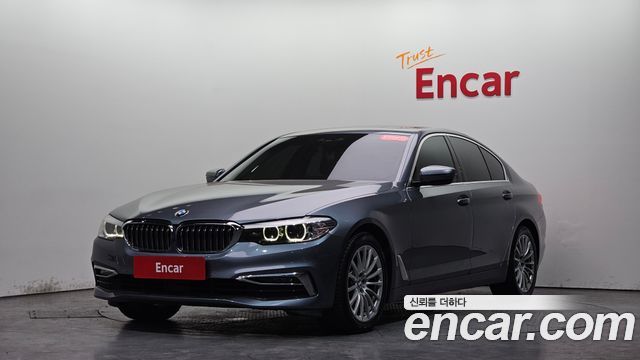 BMW 5-Series 520i Luxury