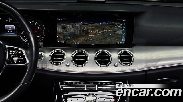 Mercedes-Benz E-Class E300 Avantgarde