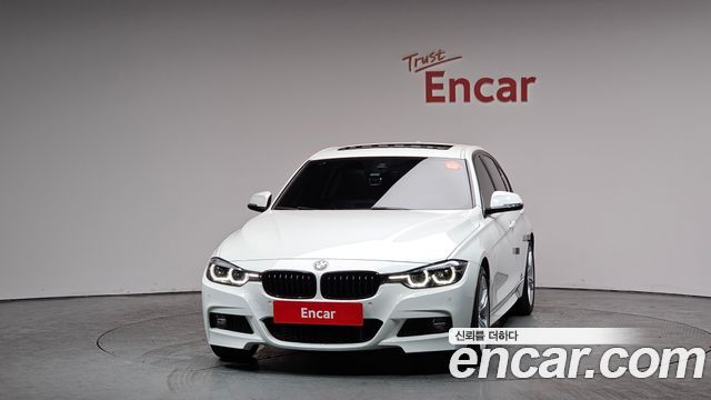 BMW 3-Series 330i M Sport Shadow