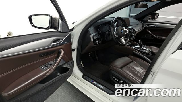 BMW 5-Series M550d xDrive