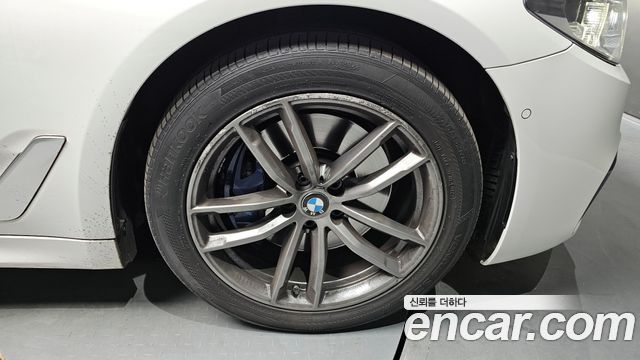 BMW 5-Series 530i M Sport Package