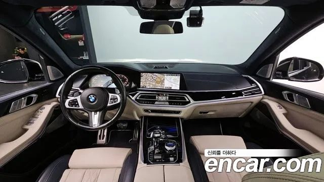 BMW X7 M50i 6STR