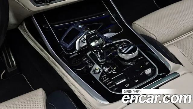 BMW X7 M50i 6STR