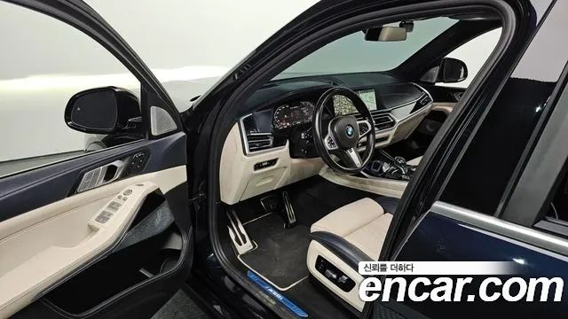 BMW X7 M50i 6STR