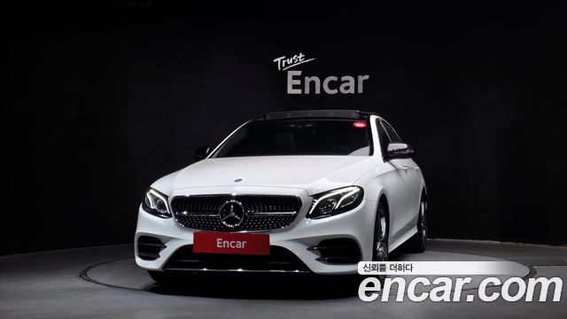 Mercedes-Benz E-Class E300 4MATIC AMG Line