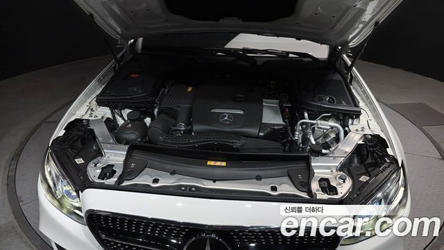 Mercedes-Benz E-Class E300 4MATIC AMG Line
