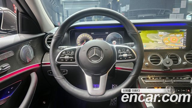 Mercedes-Benz E-Class E300 4MATIC AMG Line