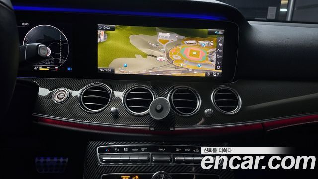 Mercedes-Benz E-Class E300 4MATIC AMG Line