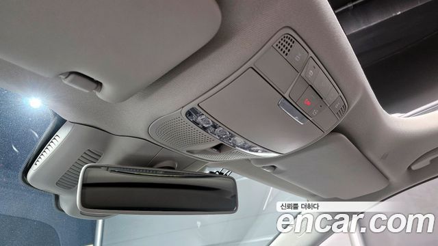 Mercedes-Benz E-Class E300 4MATIC AMG Line
