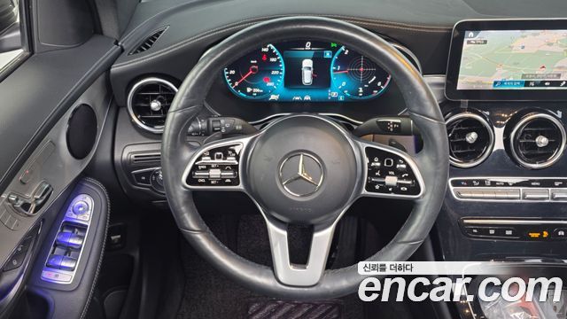Mercedes-Benz GLC-Class GLC220 d 4MATIC