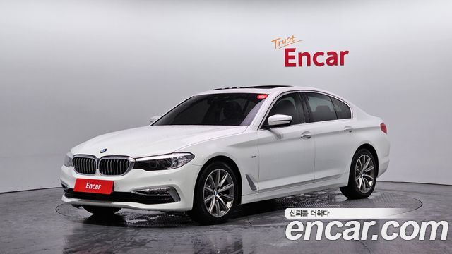 BMW 5-Series 520i Luxury