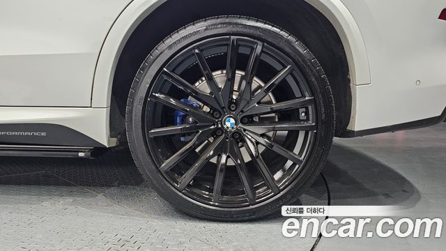 BMW X5 M50d