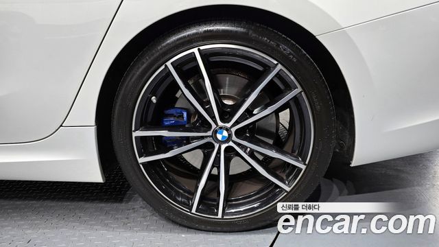 BMW 3-Series 320i Touring M Sports