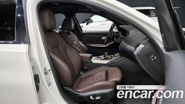 BMW 3-Series 320i Touring M Sports