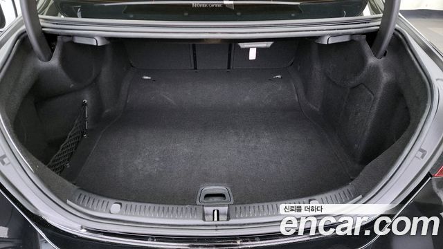 Mercedes-Benz E-Class E450 4MATIC Exclusive