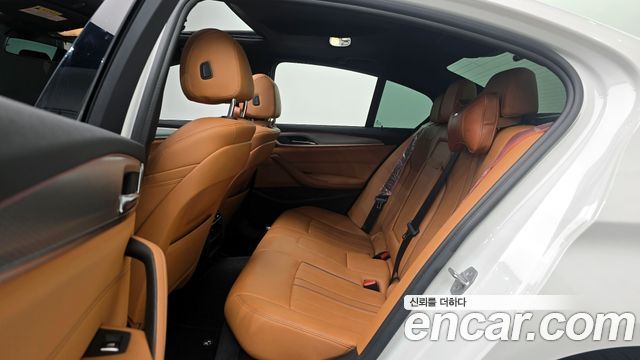 BMW 5-Series 520d xDrive M Sport Package