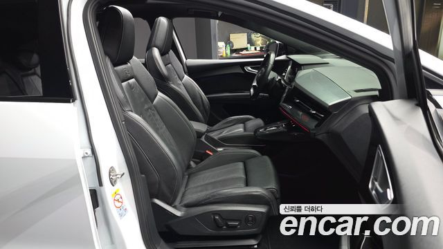 Audi Q4 e-tron 40 Premium Sportback