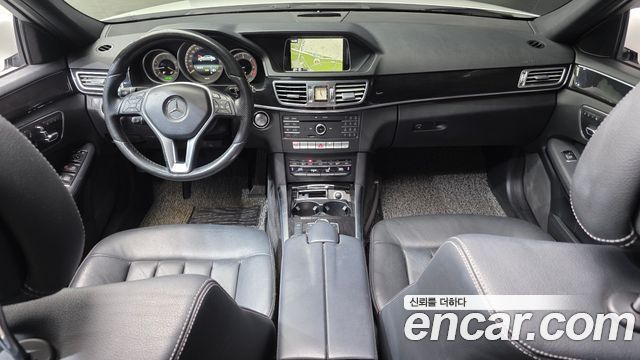 Mercedes-Benz E-Class E250 BlueTec 4MATIC AV