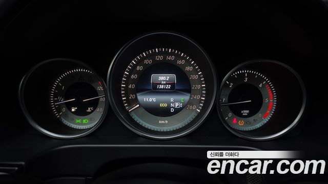 Mercedes-Benz E-Class E250 BlueTec 4MATIC AV