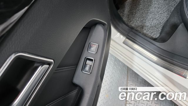 Mercedes-Benz E-Class E250 BlueTec 4MATIC AV
