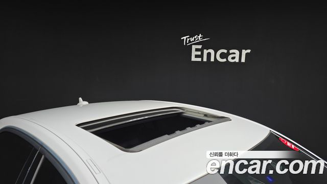 Mercedes-Benz E-Class E250 BlueTec 4MATIC AV