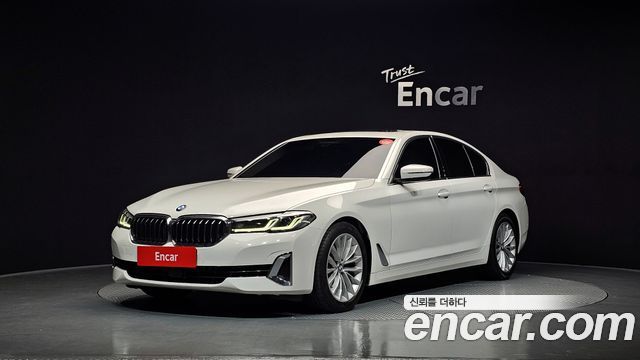 BMW 5-Series 520i Luxury