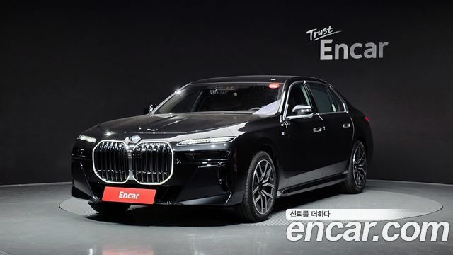 BMW 7-Series 740i xDrive M Sport