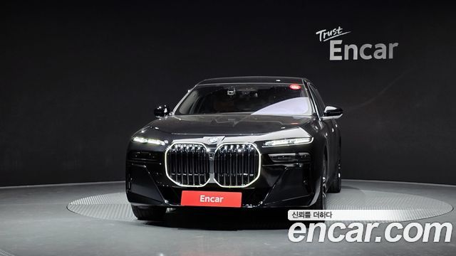 BMW 7-Series 740i xDrive M Sport