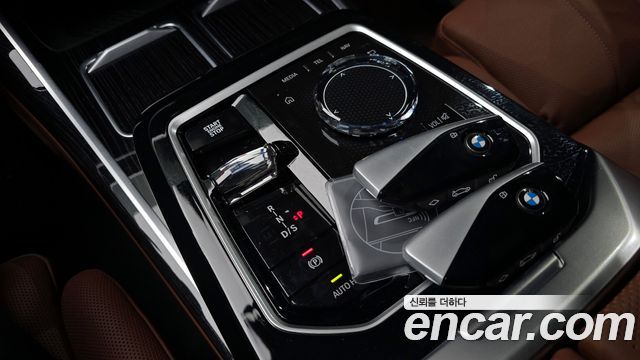 BMW 7-Series 740i xDrive M Sport