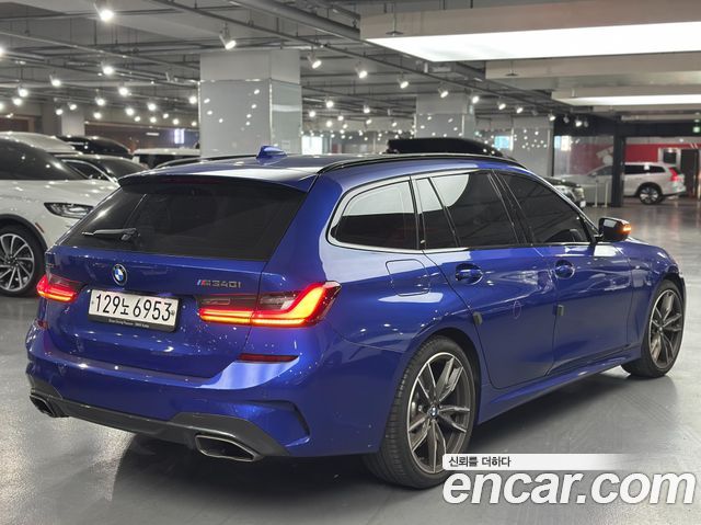 BMW 3-Series M340i xDrive Touring Performance