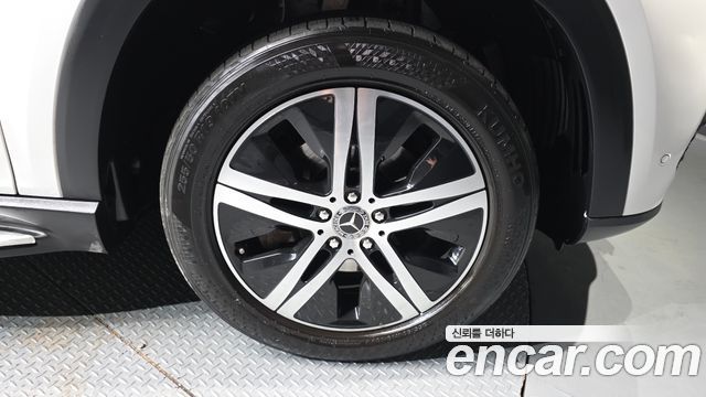 Mercedes-Benz GLE-Class GLE300d 4MATIC