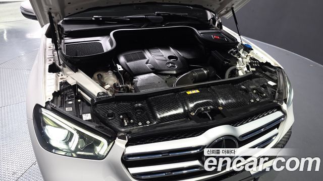 Mercedes-Benz GLE-Class GLE300d 4MATIC