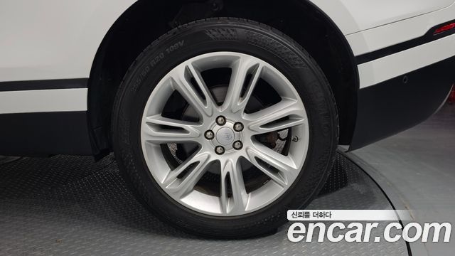 Land Rover Range Rover Velar 2.0 D240 SE