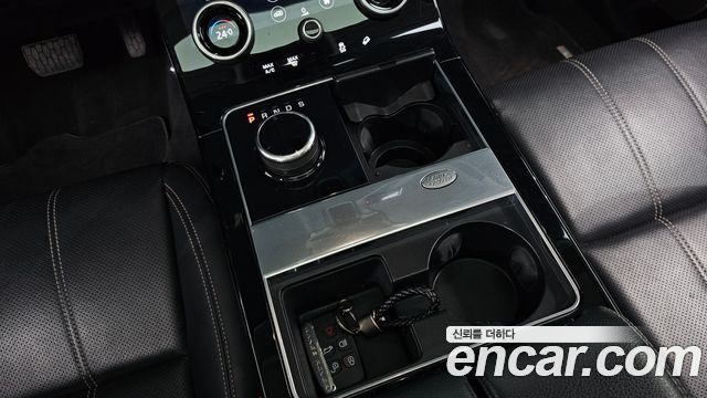 Land Rover Range Rover Velar 2.0 D240 SE