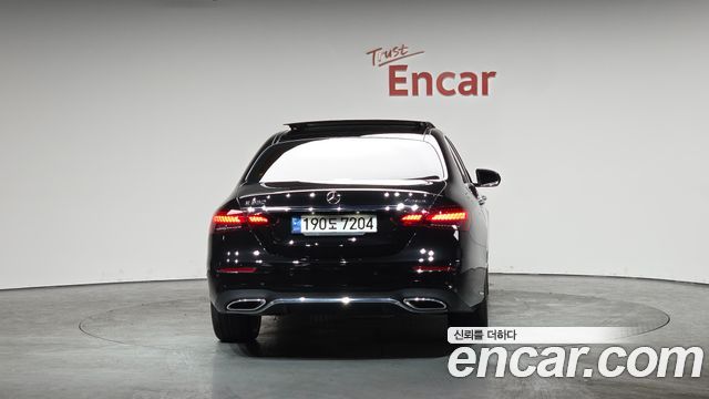 Mercedes-Benz E-Class E350 4MATIC AMG Line