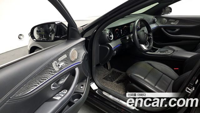Mercedes-Benz E-Class E350 4MATIC AMG Line
