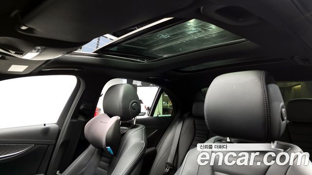 Mercedes-Benz E-Class E350 4MATIC AMG Line