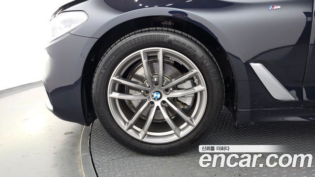 BMW 5-Series 520d M Sport Package Plus
