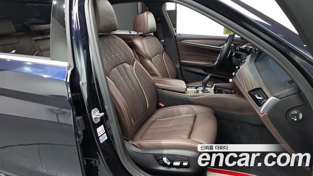 BMW 5-Series 520d M Sport Package Plus
