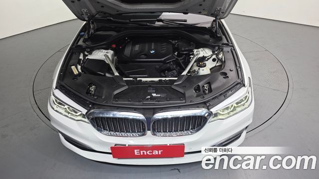 BMW 5-Series 520d Luxury Plus