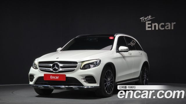 Mercedes-Benz GLC-Class GLC300 4MATIC AMG Line