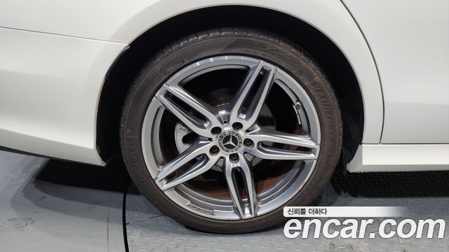 Mercedes-Benz E-Class E300 AMG Line
