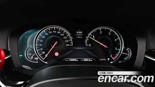BMW 5-Series 520d xDrive M Sport Package Plus