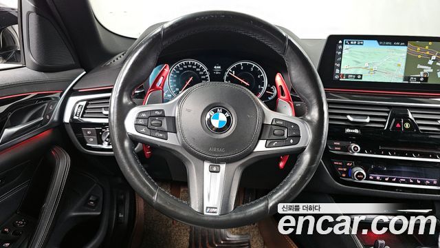 BMW 5-Series 520d xDrive M Sport Package Plus