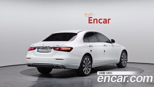 Mercedes-Benz E-Class E350 4MATIC Exclusive
