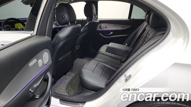 Mercedes-Benz E-Class E300 AMG Line