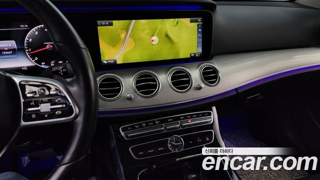 Mercedes-Benz E-Class E300 AMG Line