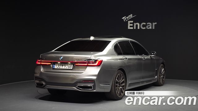 BMW 7-Series 740Li xDrive M Sport Package