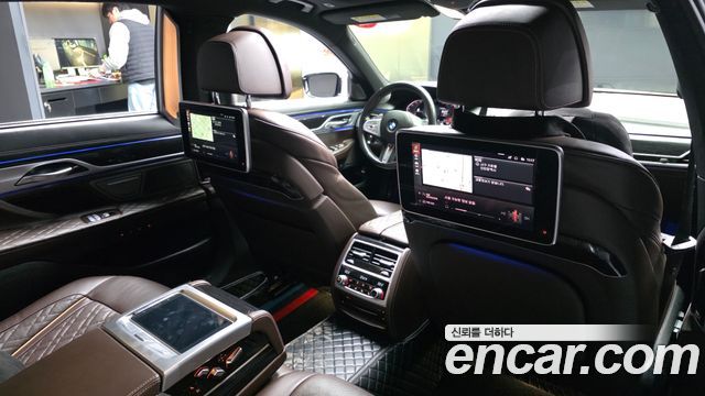 BMW 7-Series 740Li xDrive M Sport Package