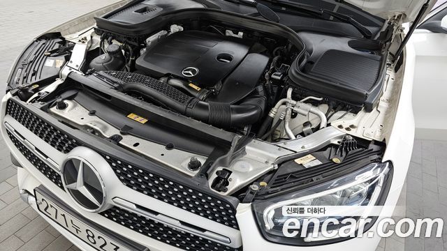 Mercedes-Benz GLC-Class GCL300 4MATIC Coupe